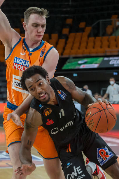 但面对瓦伦 但面对瓦伦