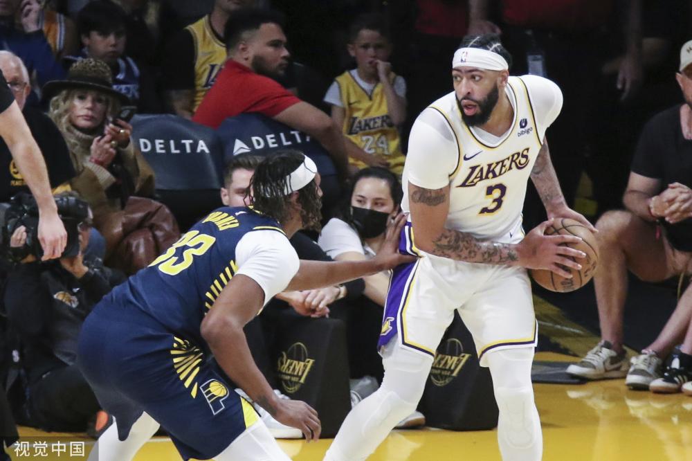 及他的首秀 及他的首秀