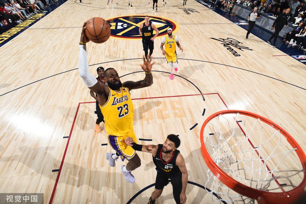 在球迷圈中 在球迷圈中